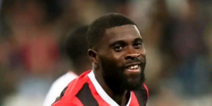 بوغا على عتبة التعاقد مع روما