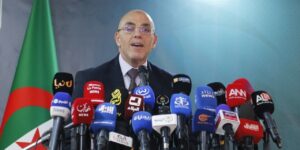 حمس.. من أجل تأكيد عناصر الهوية الوطنية وبناء رؤية تنموية