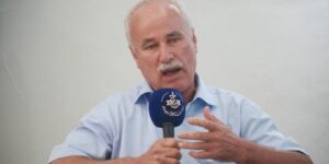 الكاتب والخبير الاستراتيجي.. البروفيسور أحمد عظيمي: الجميع يحسدوننا على جيشنا لأنه صمام الأمان