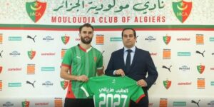 لعقد يدوم 3 سنوات.. مولودية الجزائر يتعاقد مع طيب مزياني