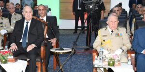 رئيس الجمهورية يشرف على مراسم الاحتفال باليوم الوطني للجيش