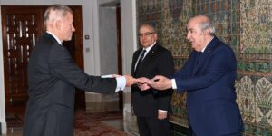 الرئيس تبون يتسلم أوراق اعتماد سفراء جدد