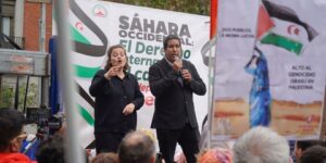 اسبانيا: أحزاب تعترض على طرد مدريد لمناضلين صحراويين نحو المغرب