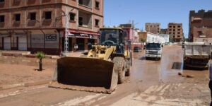 إجراءات عاجلة للتكفل بمخلفات الأمطار بولاية بشار