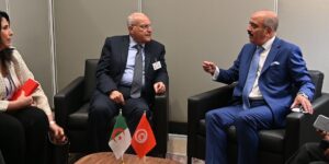 وزير الخارجية أحمد عطاف يجري بنيويورك محادثات ثنائية مع عدد من نظرائه من الدول ومسؤولي منظمات دولية