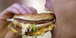 العلم والإيمان.. وَكُلُوا وَاشْرَبُوا وَلَا تُسْرِفُوا