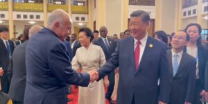 نقل تحياته للرئيس الصيني.. عطاف يمثل رئيس الجمهورية في أشغال القمة الإفريقية-الصينية ببكين