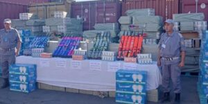 الجمارك الجزائرية تحجز ما يفوق المليون وحدة من المفرقعات والألعاب النارية