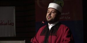 المنشد التونسي إسماعيل الحرابي يقدم اعتذاره