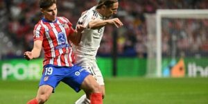 بعد إنهاء الديربي المدريدي بالتعادل.. أنشيلوتي يفكر دائماً بإيجابية وسيميوني غاضب