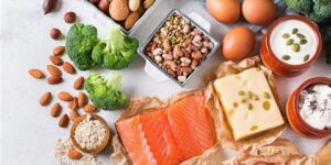 من بينها الحليب.. أغذية قد تمنع أورام الأمعاء