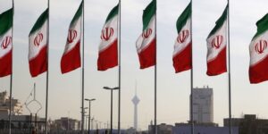 الخارجية الإيرانية تؤكد التزام طهران بـ”الرد الحازم” على الهجوم الإسرائيلي