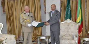 رئيس أركان الجيش الوطني الشعبي يستقبل من قبل الرئيس الموريتاني