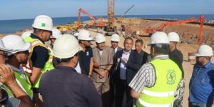 تطبيقا لتعليمات رئيس الجمهورية.. حركية هامة على مستوى ورشات إنجاز محطات تحلية مياه البحر