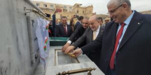 بلمهدي يضع حجر إعادة بناء مدرسة ابن سينا