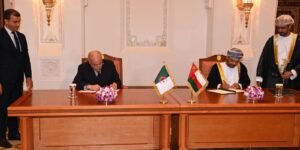 تخص عدة مجالات وقطاعات.. التعاون الجزائري-العماني يتدعم بثماني مذكرات تفاهم