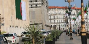 الذكرى الـ70 لاندلاع الثورة التحريرية: ولاية الجزائر تنظم عملية نقل مجاني للمواطنين لحضور الاستعراض العسكري