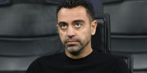 لتعويض إيريك تين هاغ.. إدارة مانشستر يونايتد تريد تشافي بأي ثمن