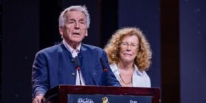 المخرج العالمي كوستا غافراس: أدين للجزائر بالكثير