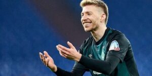 يتابع كل صغيرة وكبيرة عن “الخضر”.. ميشيل فايزر يصر على حمل الألوان الوطنية