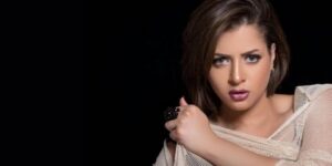 منى فاروق متهمة بالتحريض على نشر الفسق والفجور