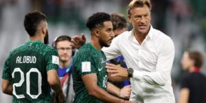 رسميا.. رينارد يعود للمنتخب السعودي