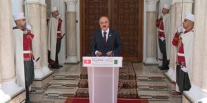 وزير الخارجية التونسي يؤكد عقب لقائه بالرئيس تبون: علاقات أخوية وإرادة مشتركة في الحفاظ على أمن واستقرار المنطقة