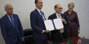 مذكرة تفاهم بين جامعة نوتردام والمدارس الوطنية العليا للرياضيات والذكاء الاصطناعي