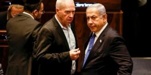 في خطوة وصفت بالدراماتيكية.. هل هي أزمة الثقة انفجرت؟