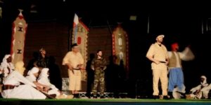 “زهرة الرمال تنتفض” تحط الرحال بمعسكر