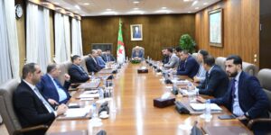 نواب البرلمان يؤكدون استعدادهم التام لمرافقة الجهود الرامية إلى بناء الجزائر المنتصرة