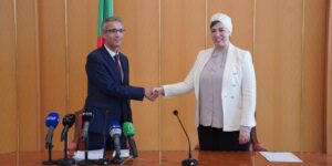 وزير الثقافة الجديد يعد بتحقيق قفزة ثقافية وفنية نوعية