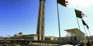 أنوار من جامع الجزائر.. مقومات التنمية المستدامة – الجزء الثاني –