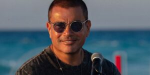 برّأت “المصفوع”.. المحكمة تؤيد إدانة عمرو دياب وتغريمه