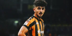 بعد تعرضه لإصابة خطيرة مع فريقه هال سيتي.. “الفاف” تتضامن مع بلومي وتتمنى له الشفاء العاجل