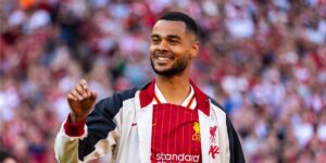 كودي جاكبو: أصبحت أكثر صلابة مع سلوت