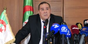 وزير الاتصال يعزي عائلة الصحفي الراحل محمد إسماعيل