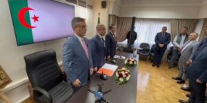 شايب يجري بالقاهرة لقاء مع أعضاء الجالية الجزائرية المقيمة بمصر