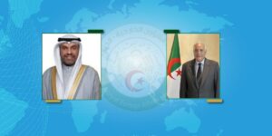 أحمد عطاف ونظيره الكويتي يناقشان العلاقات الثنائية والمستجدات الدولية