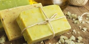 صابون الكبريت.. لوجه خالٍ من الشوائب