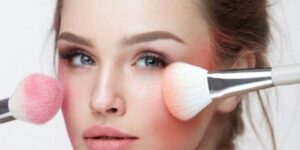 لكل واحدة تقنية تناسبها.. كيفية تطبيق أحمر الخدود حسب شكل الوجه