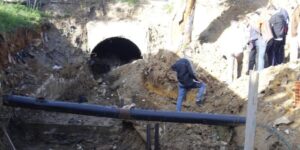 فسخ عقد مؤسسة و التلويح بعقوبات لأخرى بسبب الإخلال بالالتزامات ببئر توتة