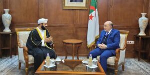 بلمهدي يستقبل وزير الأوقاف والشؤون الدينية لسلطنة عمان