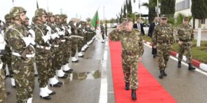 الفريق أول شنقريحة في زيارة عمل وتفتيش إلى الناحية العسكرية الأولى