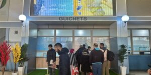 إقبال واسع على الشباك الإلكتروني في المحطة البرية خروبة