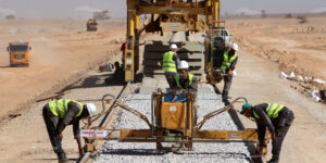 خط السكك الحديدية الجزائر-تمنراست.. مشروع استراتيجي يربط الشمال بالجنوب الكبير