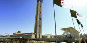 أنوار من جامع الجزائر: دروس من مظاهرَاتِ 11 ديسمبرَ 1960 – الجزء الثاني والأخير –