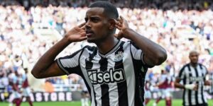 باريس يقع في “غرام” إيزاك