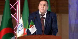 محمد مزيان وزير الاتصال: نفتخر بإعلامنا الوطني الملتزم بترقية الرياضة بكل تخصصاتها