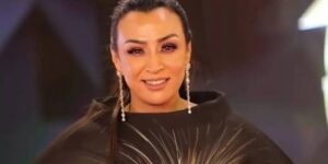 صفاء جلال عن انتقادات الجمهور للفنان.. لا داعي للشتم الله هو الذي يحاسب